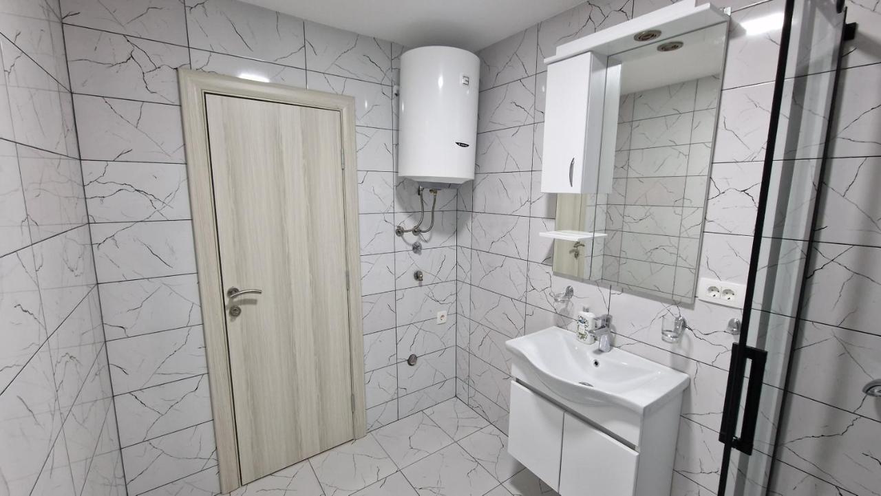 Appartement Apartman Tolosi 2 à Podgorica Extérieur photo